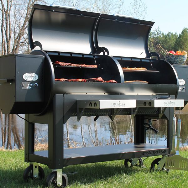 Louisiana Grills WH 1750 Whole Hog Wood Pellet Grill image number 1