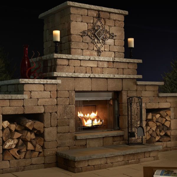 Rockwood Grand Outdoor Fireplace