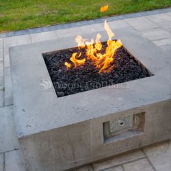 Prism Hardscapes Tavola III Gas Fire Table